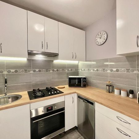Apartament Przy Atrium, Stacja Metra Rondo Onz 바르샤바 외부 사진