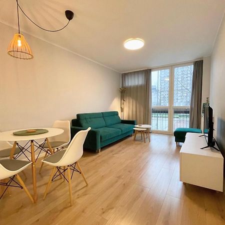 Apartament Przy Atrium, Stacja Metra Rondo Onz 바르샤바 외부 사진