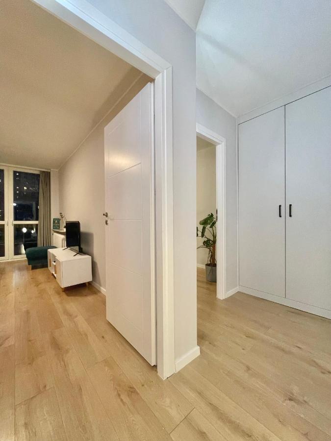 Apartament Przy Atrium, Stacja Metra Rondo Onz 바르샤바 외부 사진