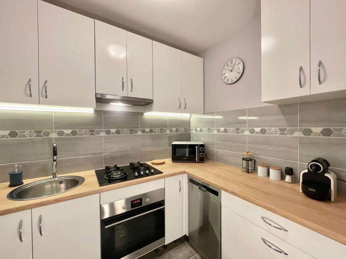 Apartament Przy Atrium, Stacja Metra Rondo Onz 바르샤바 외부 사진