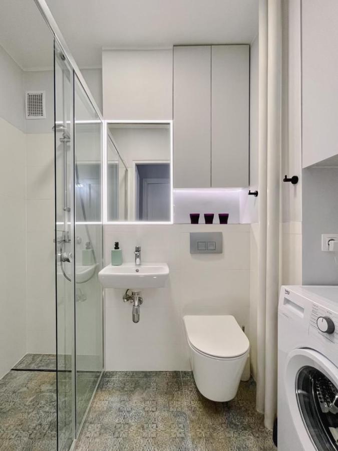 Apartament Przy Atrium, Stacja Metra Rondo Onz 바르샤바 외부 사진